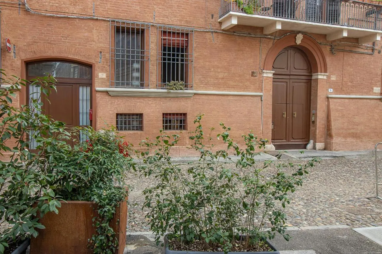 Ferrara Centro Elegant Duplex Apartment
